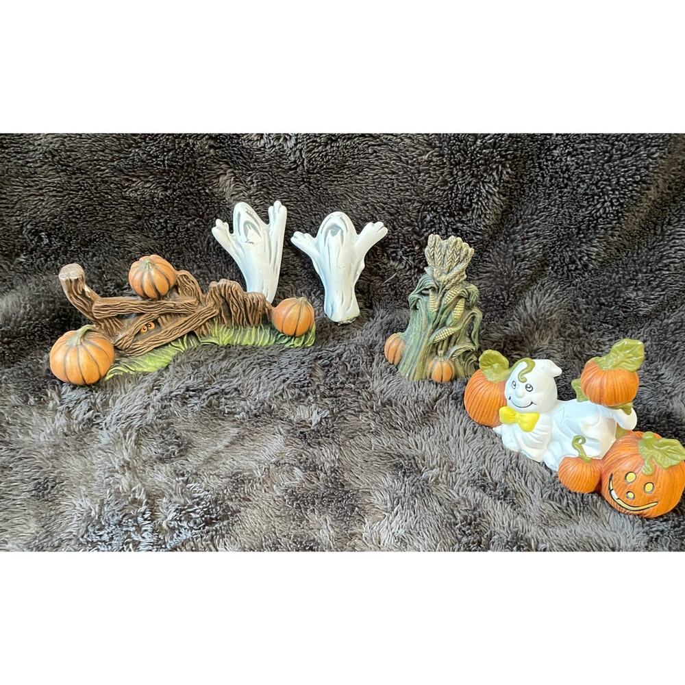 Multi-Piece Halloween Decoration